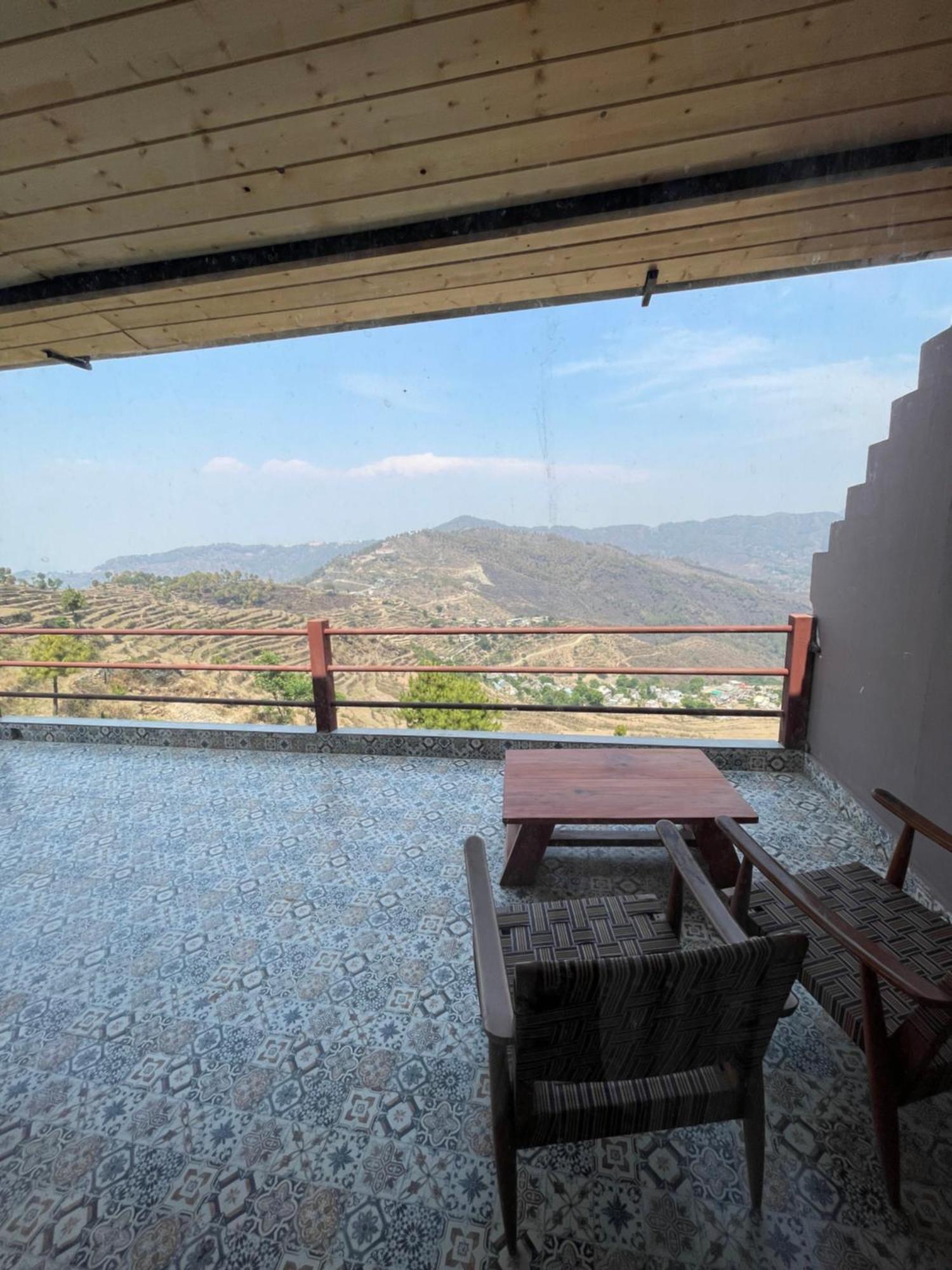 Bsr Farms Resort Pauri Exterior foto